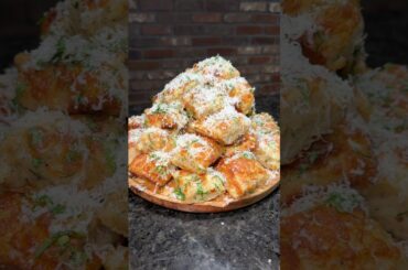 CHEESY PARMESAN PIZZA BITES made from sourdough pizza dough from Nuovo York Pizza NYC!! #DEVOURPOWER