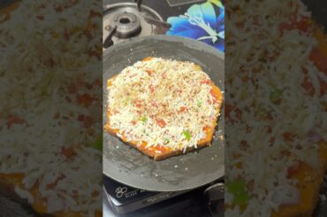 मस्त पौष्टिक असा पिझ्झा #trendy #shortfeed #viralshort #recipe #trendyshorts#homemadepizzarecipe