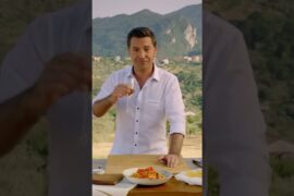 Pasta, Wine and Music Is The Italian Dream | Gino's Italian Escape  #cooking #food #chef