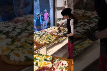 Pizzeria in Italy. #pizza #pizzalover #italy #food #foodie #foodlover