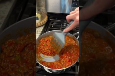 Mac and Cheese Lasagna! Comment “recipe” and I’ll send it to you! 🔥 #recipe #dinner.