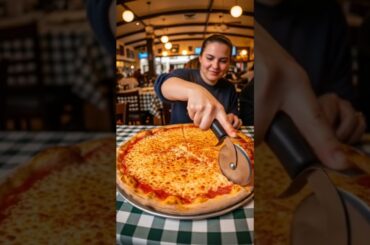 Subscribe asmr #viral #youtubeshorts #shortvideo #forkids #like #foryou #pizza #food #italy #love