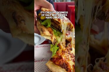 Have you trued #pizza #burger before? This is from @sneakies.kitchen #journaling #pizzaburger