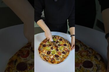 garantili hamur ile pizza 🍕 #recipe #tarif #food #keşfet #cooking #pratiktarifler #masterchefwinner