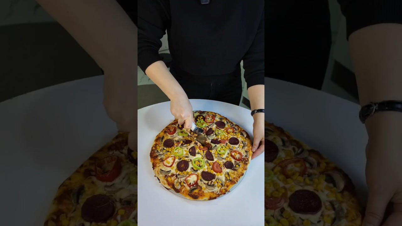 garantili hamur ile pizza 🍕 #recipe #tarif #food #keşfet #cooking #pratiktarifler #masterchefwinner garantili hamur ile pizza 🍕 #recipe #tarif #food #keşfet #cooking #pratiktarifler #masterchefwinner