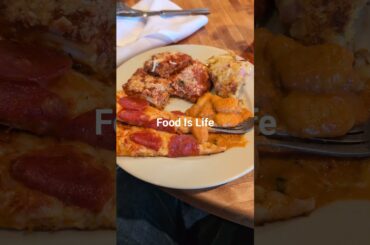 Cinzetti's Italian Market part 3 #ItalianFood #Foodie #Yummy #ILoveFood #Kansas