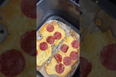 2 ingredient Air Fryer Pepperoni Pizza Chips! #cooking #recipe #food
