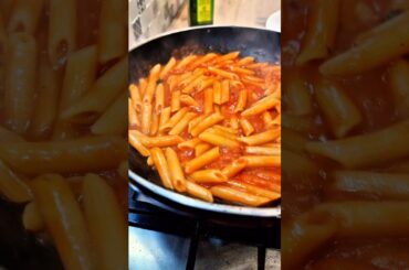 Quick and Easy Penne Arrabbiata 🔥 Real Italian Pasta in Seconds