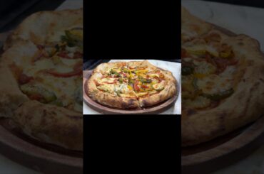 🍕 pizza 🍕 🫶🙂#pizza #pizzalover #cafe #youtubeshorts #like #13million #italy #viralvideo #iphone