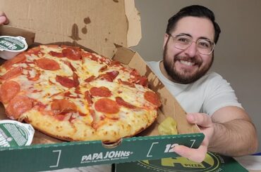 Papa John's NEW Pan Pizza REVIEW