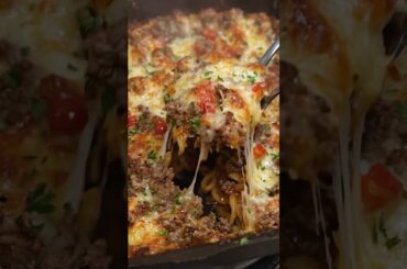 🧀🔥 Cheesy Beef & Sausage Casserole (Crowd-Favorite!)