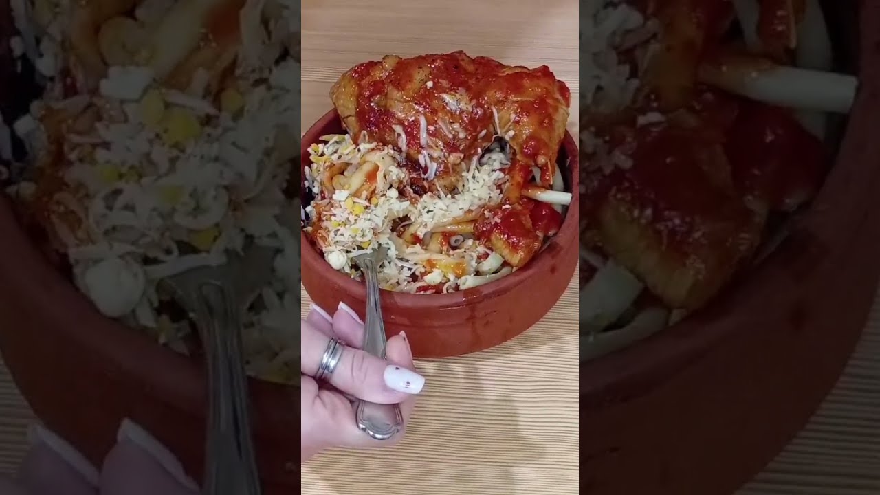 Delicious wine-braised little rooster ๐๐ท cooked in a clay pot, with thick pasta & cheese ๐ง. Delicious wine-braised little rooster ๐๐ท cooked in a clay pot, with thick pasta & cheese ๐ง.