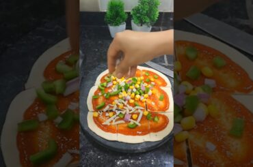 Roti #pizzaroti #rotipizza #ytshorts #viral #recipe #charugusainrecipes #viralshorts #trendingshorts