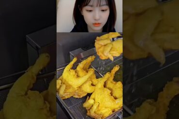 🍗 The crunchiest Korean fried chicken ever!#ChickenGizzardFry #sisterjerry #chinesegirl #funny #cute