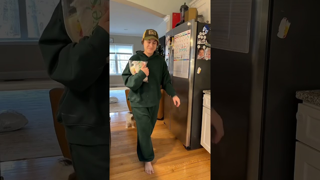 POV: Your Italian Wife Cooking Sunday Dinner 🍳 #cooking #dadlifematters #breakfastideas POV: Your Italian Wife Cooking Sunday Dinner 🍳 #cooking #dadlifematters #breakfastideas