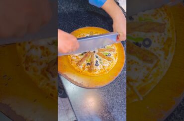 #pizzalover #food #streetfood #cloudkitchen #deliciouspizza #pizza #zomato #zomatopartner