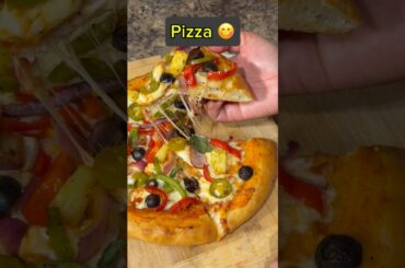 Pizza kon khata hai | #reels #shorts #pizza #indianfood #food #cooking #minivlog #recipe #dailyvlog