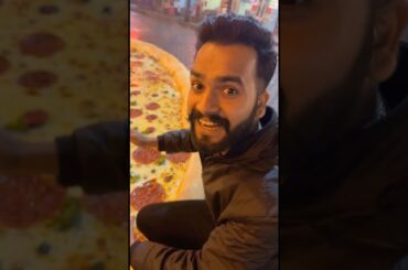 Pizza ki duniya😳 #shorts #pizza