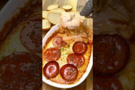 Best Pizza Dip Ever🔥 #recipe#foodshorts #shorts #Bebekitchen #explore #foodie #reels