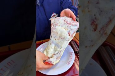 Red pizza from Italy🇮🇹#short #viral #food #asianfood