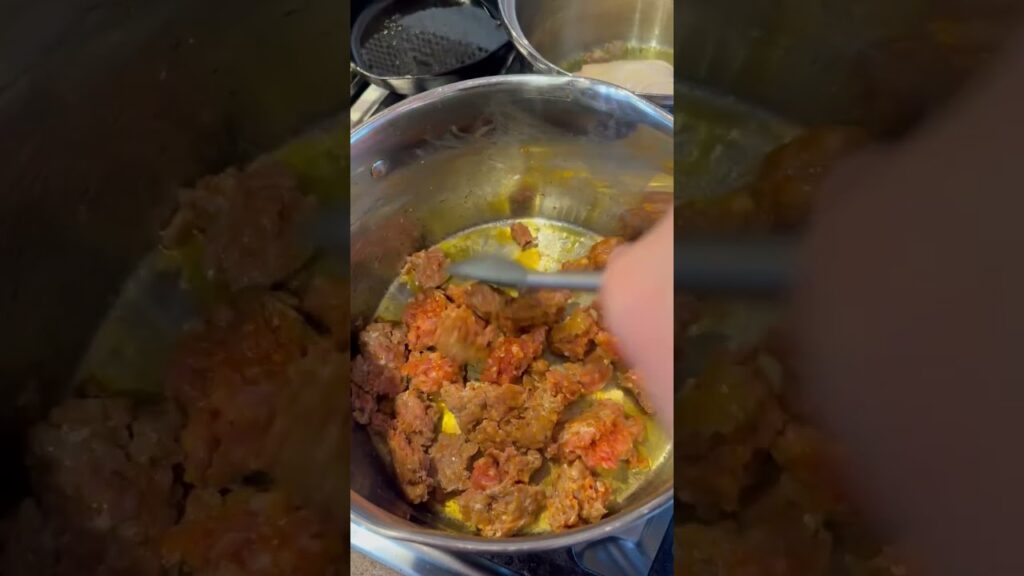 Still making the marinara #food #cooking #foodie #viralpost #recipe #italy #viral #viralshorts