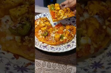 Homemade Paneer Pizza🍕🤤 || #pizza #paneer #shorts