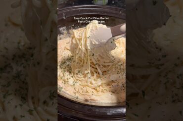 Delish Olive Garden Inspired Crock Pot Recipe #crockpot #dinnerrecipe #easyrecipe #dinnerideas