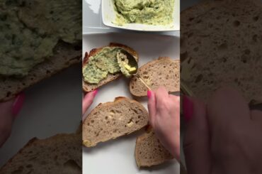 Garlic bread is a must with Italian food! #garlicbread #italianfood #italian #meatballs #ricotta