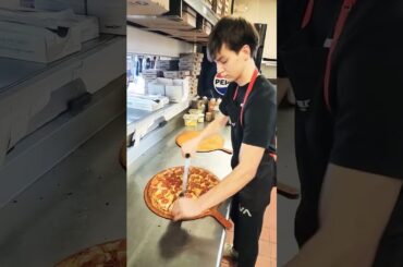 ROUND TABLE PIZZA  #usa #pizza #food #fastfood #pizzalover #italianfood #pizzafood #pizzatime #Lodi