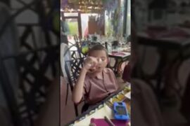 In Italy 🇮🇹 at a 🍷 wine vineyard .