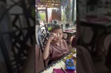 In Italy 🇮🇹 at a 🍷 wine vineyard .