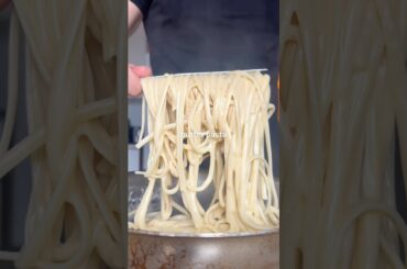How to Make the Creamiest Butter Pasta 🧈🧈 #shorts #butter #pasta #recipe pe