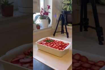 Strawberry Tiramisu #food#shorts#fyp#tiramisu#recipe#baking#strawberry#Italy#dessert#sweet#cooking