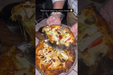 Delicious topping, pizza recipe 🫣 #pizzalover #pizza #pizzarecipe