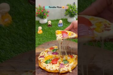 Viral Paratha Pizza Recipe 😍 #shorts #trendingshorts #parathapizza #trending #recipe