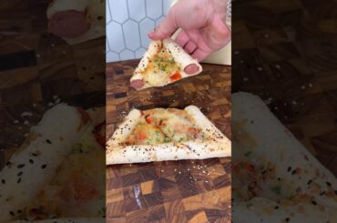 Easy breakfast pizza 🍕 #shorts