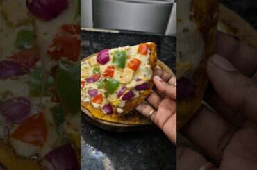 Paratha Pizza Recipe 🍕 😋  #pizza #recipe #shorts #youtubeshorts #food #shortvideo