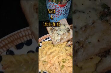 Pasta & Garlic bread recipe at home!! #pasta #macroni #garlicbread #garlic #italianfood #foryou