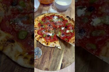 GOURMET PIZZA#pizza#çapari#anchovies#italian#olive#oliveoil#italianfood#jalapeño#art#viral#parmesan