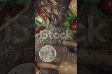 Cat and pizza #trending #italian #food #youtubeshorts #bakery #baking Place