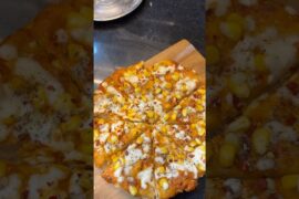 Healthy pizza #youtube #food #cooking #youtubeshorts #shortsfeed #shorts #recipe