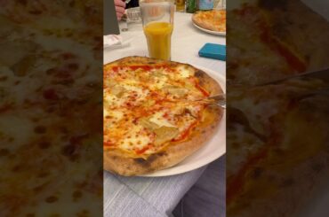 Pizza 🍕 Porcini, Bella Napoli  #pizza #italy #porcini