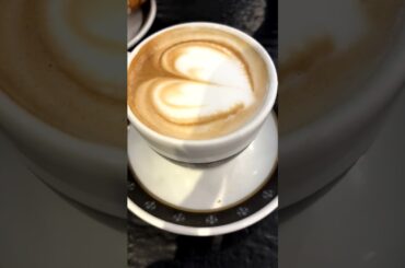 Cornetto and Cappuccino breakfast in Italy🇮🇹 #shorts