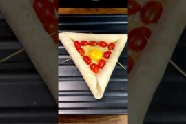 Tortilla Egg Pizza! Easy Recipe #shorts