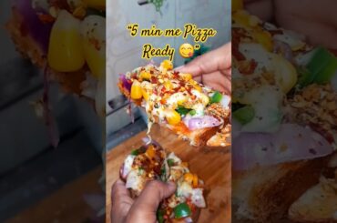 Jab pizza ka mood ho but time zero 😋🔥 #pizza #breadpizza #cooking #food #viral #shorts #quickrecipe