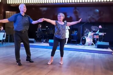 NCL Breakaway Dine & Dance, Mahattan Band,  Mahattan Restaurant, All night long, Viennese Waltz