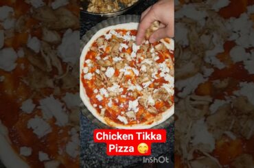 Cheesy Chicken Tikka Pizza Pull 😍🧀 | Homemade Pizza 🍕#shorts #pizza