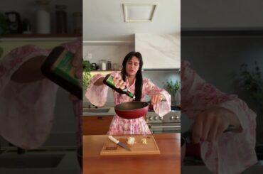 MACARRÃO COM SARDINHA / #receita #leuriscleia