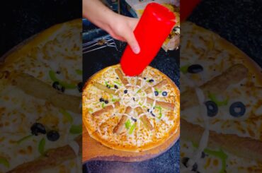 #food #streetfood #cloudkitchen #deliciouspizza #pizza #zomato #zomatopartner #pizzastreetfood