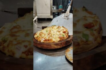 Aaj toh cheese panner pizza ka order aaya 🍕🍕 zamoto per #pizza #pizzalover #foodie #food #viral